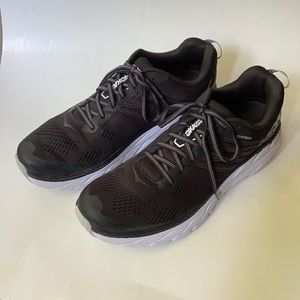 Hoka Clifton 6 marathon running shoes